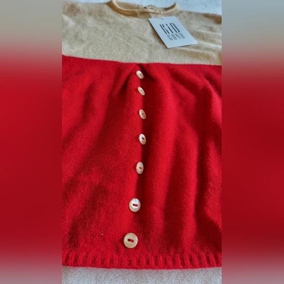 Red and Tan Cashmere Sweater - Picture 3 of 7